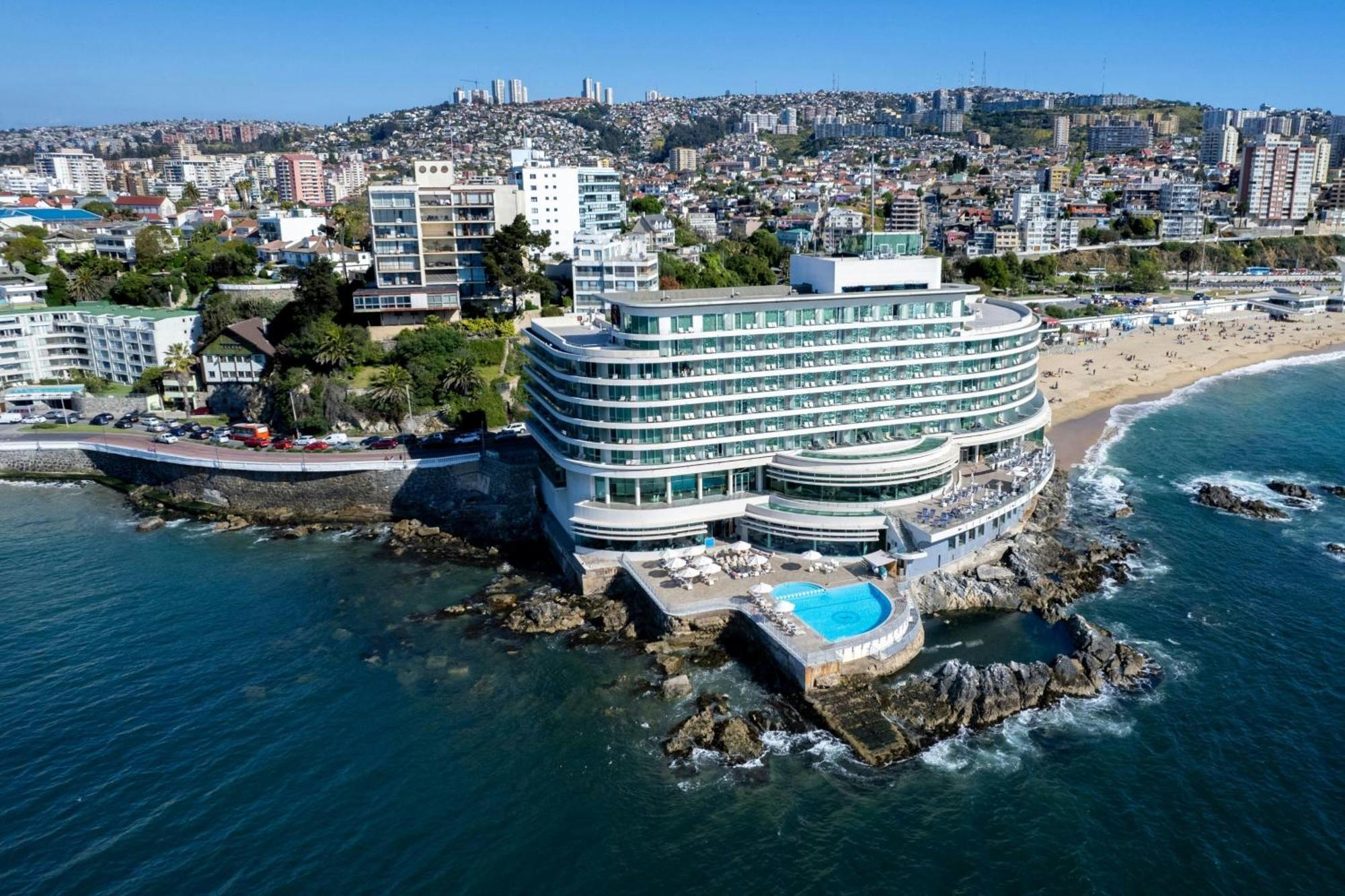 Sheraton Miramar Hotel & Convention Center Винья-дель-Мар Экстерьер фото Aerial view of the hotel